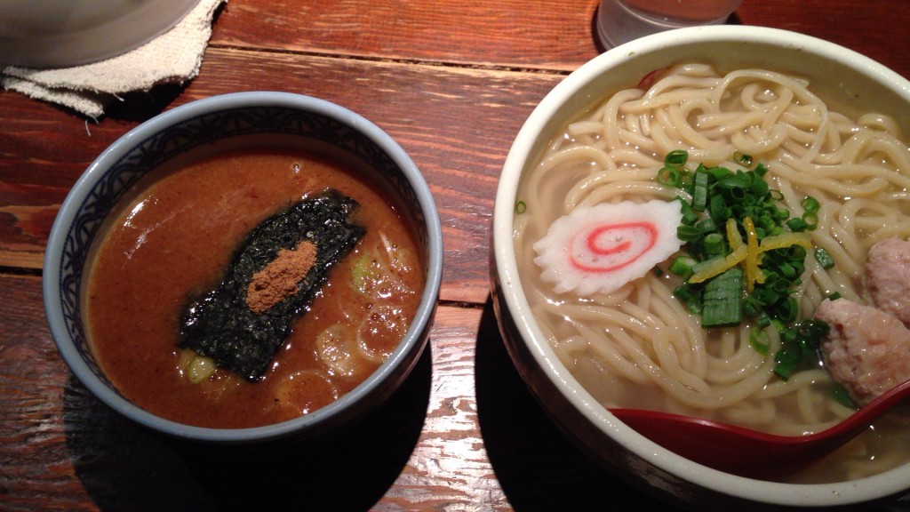 スープあつもり 大、うどんのような食感