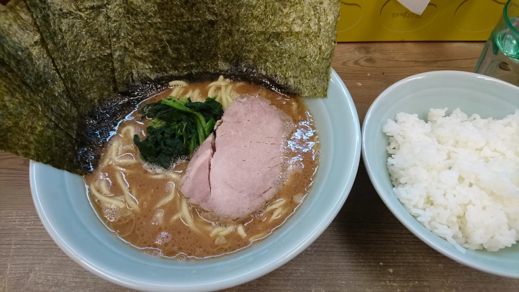 醤油ラーメン並＋海苔まし＋ライス中